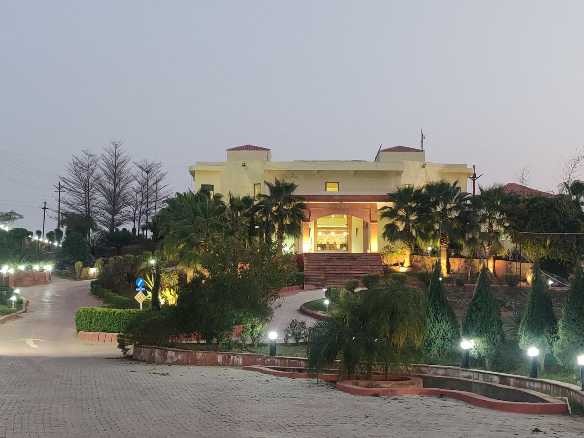 Orchha Club And Resort - Ocr Екстер'єр фото