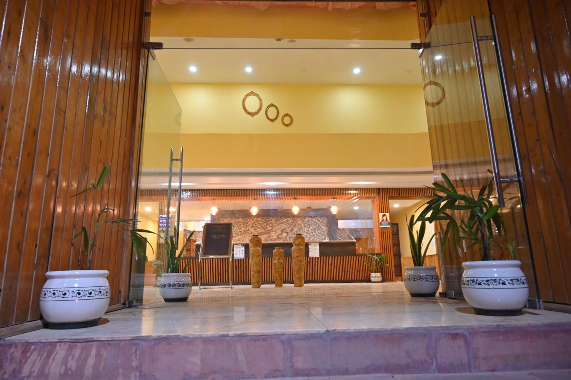 Orchha Club And Resort - Ocr Екстер'єр фото