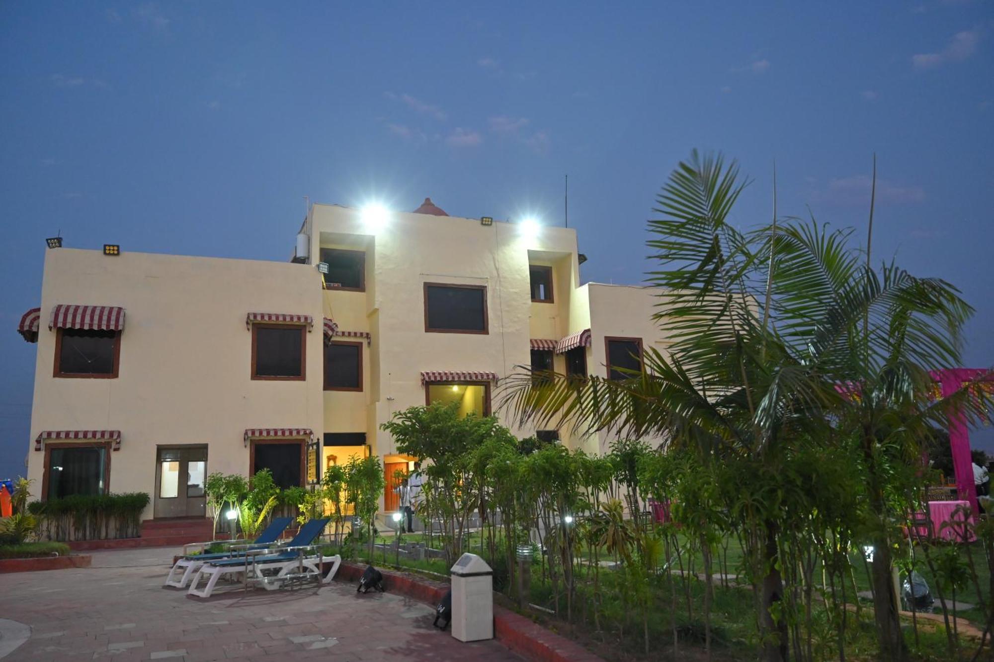 Orchha Club And Resort - Ocr Екстер'єр фото