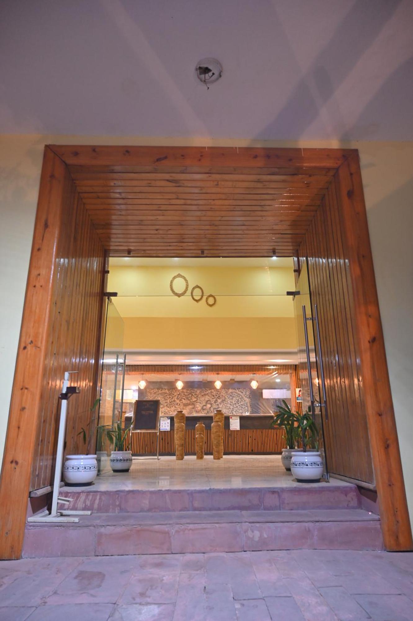Orchha Club And Resort - Ocr Екстер'єр фото