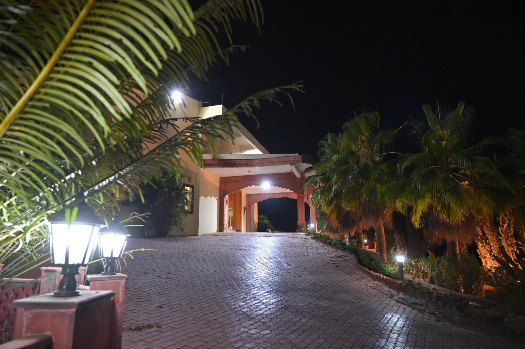 Orchha Club And Resort - Ocr Екстер'єр фото