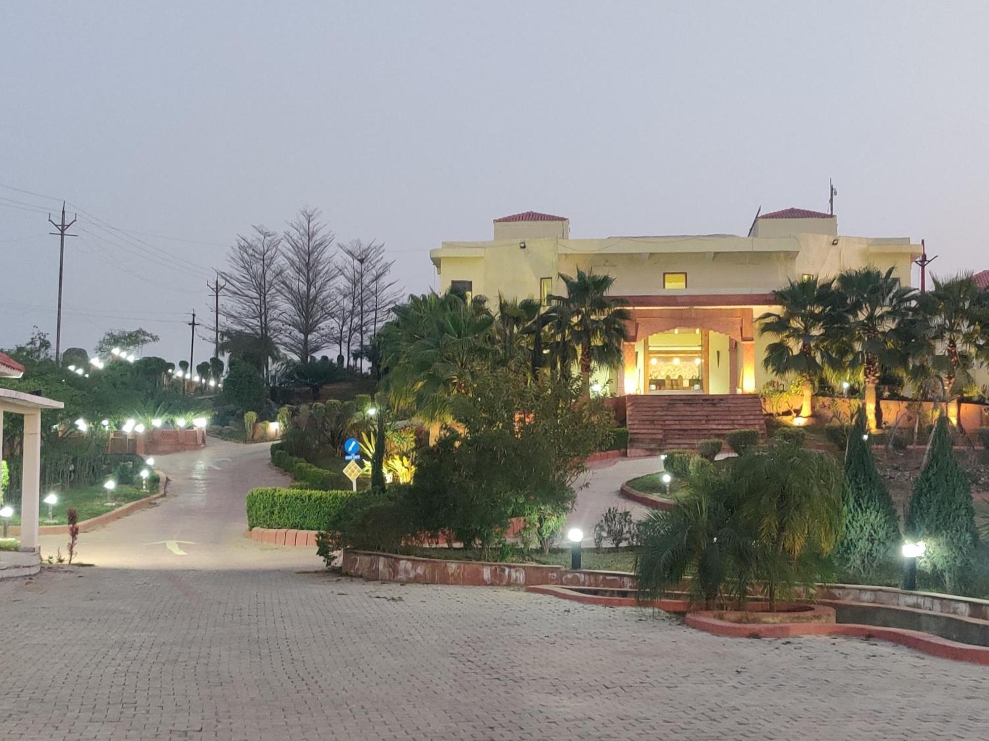 Orchha Club And Resort - Ocr Екстер'єр фото